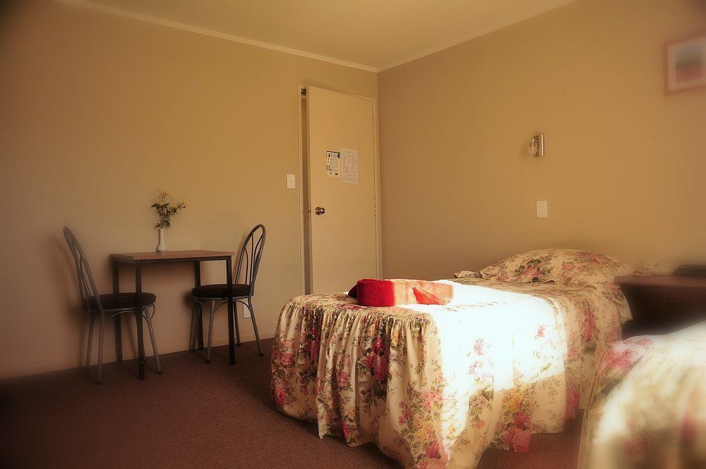 Devonwood Motel Роторуа Экстерьер фото