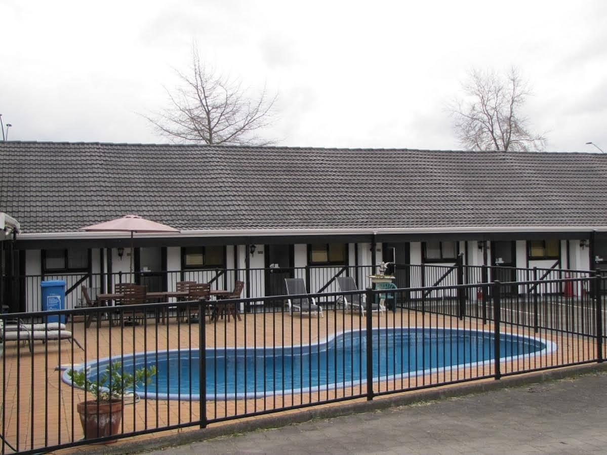 Devonwood Motel Роторуа Экстерьер фото
